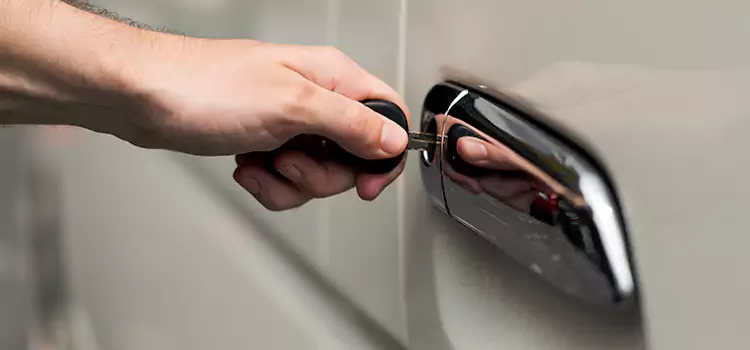 Why Choose Our Auto Locksmith Team in Rockville Centre, NY?