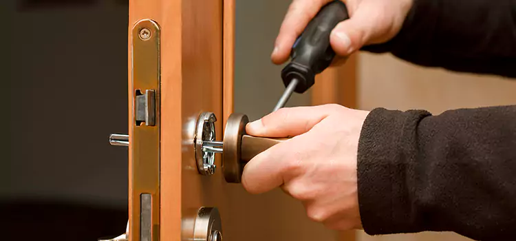 Semi Truck Locksmith Rockville Centre