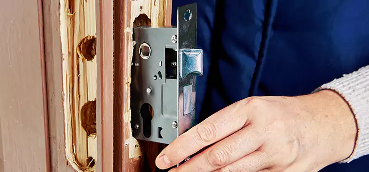 Garage Door Lock Replacement Rockville Centre